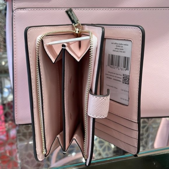 Kate Spade Madison Medium Compact Bifold Wallet Conch Pink
Color: Conch Pink
NWT - Picture 10 of 16
